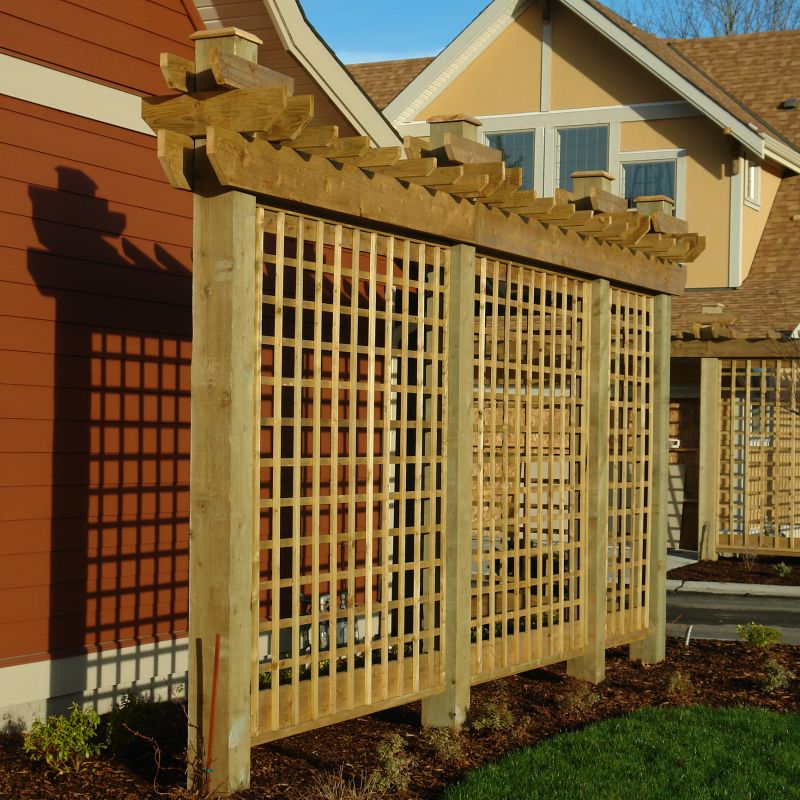 Trellis Fence Construction in Conroe, TX